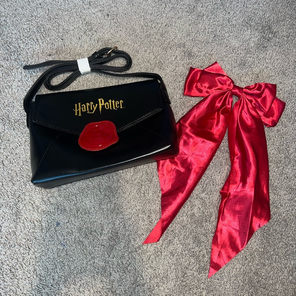 Harry Potter Black Crossbody Bag with Red Bow